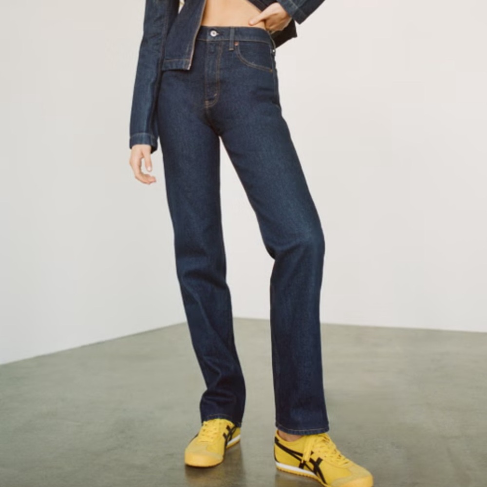 Abercrombie & Fitch 90’s Straight Ultra High Rise Blue Jeans